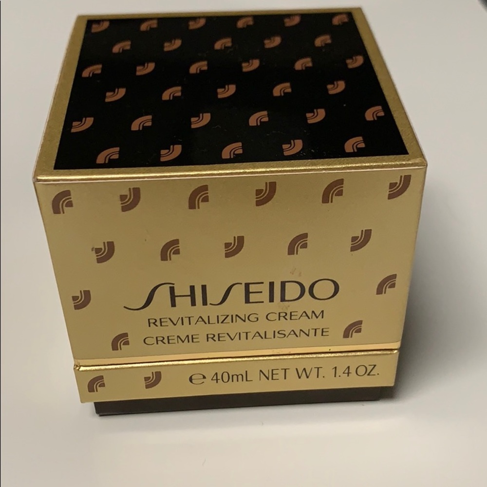 Shiseido Revitalizing Cream